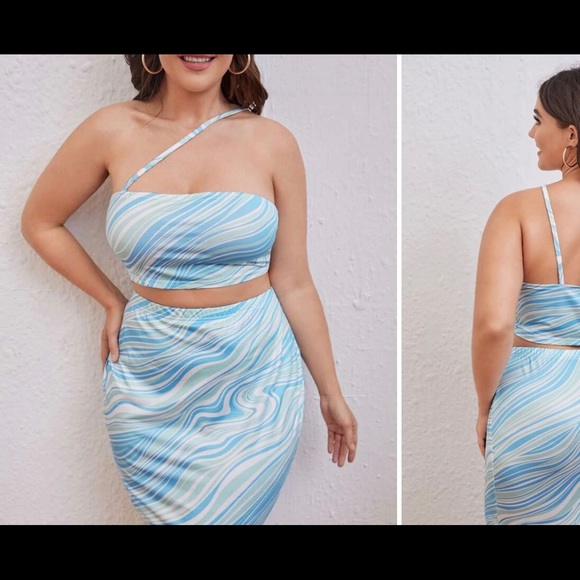 NEVER WORN Cross Front One Shoulder Two Piece Set Size 2X